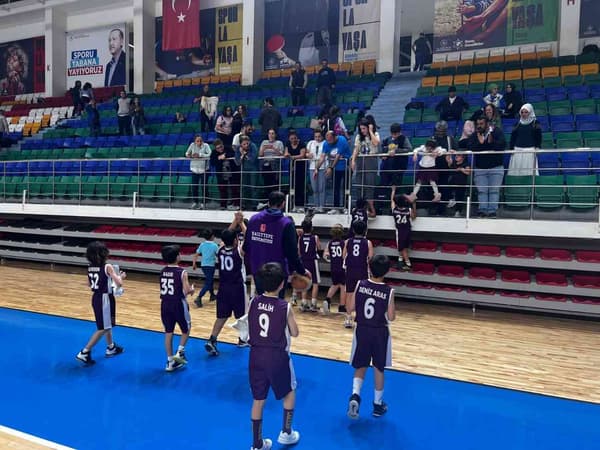 Hacettepe Basketbol Kulübü - 15. Fotoğraf Hacettepe Basketbol Kulübü - 15. Fotoğraf