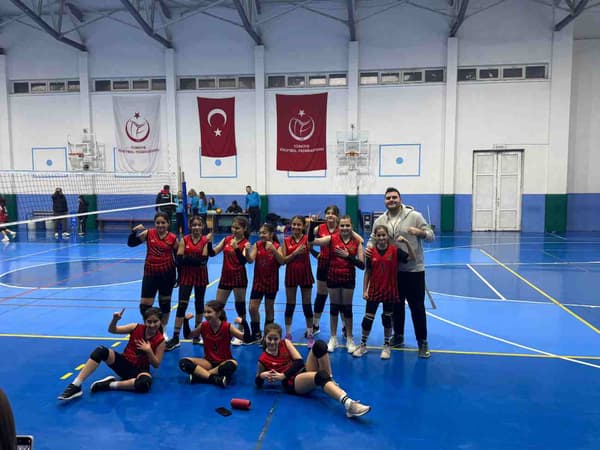 Başkent Eryaman Gücü Spor Kulübü - 2. Fotoğraf Başkent Eryaman Gücü Spor Kulübü - 2. Fotoğraf